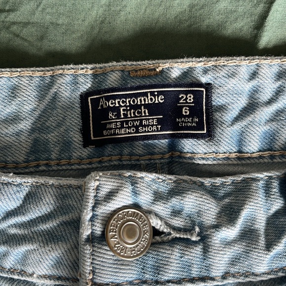 GUC A&F shorts US6 - Picture 2 of 3